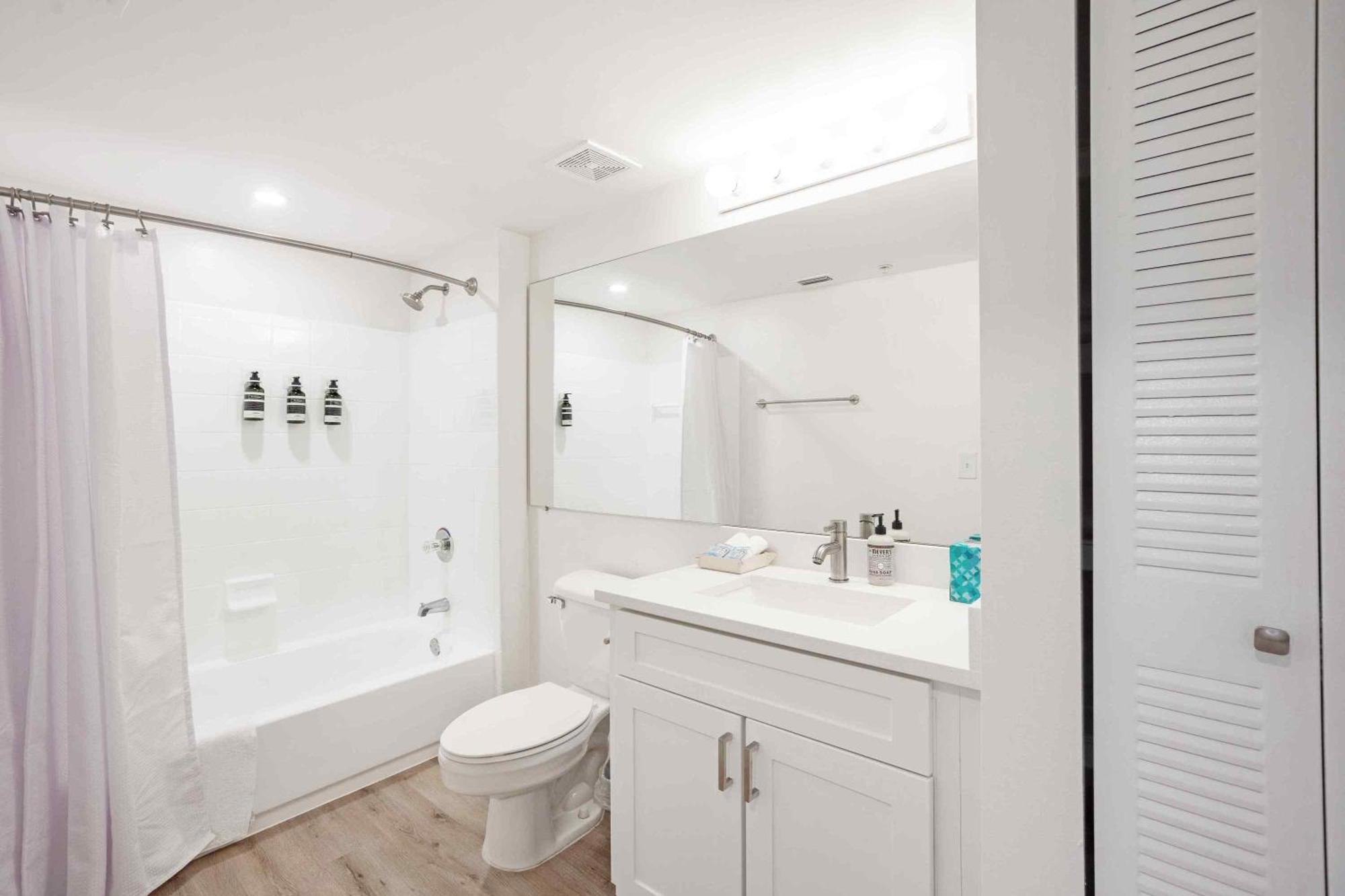 Stunning Centrally Located Apartments At New River Cove In South Florida Форт-Лодердейл Екстер'єр фото